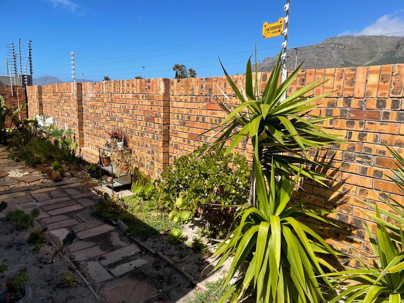 To Let 2 Bedroom Property for Rent in Costa Da Gama Western Cape